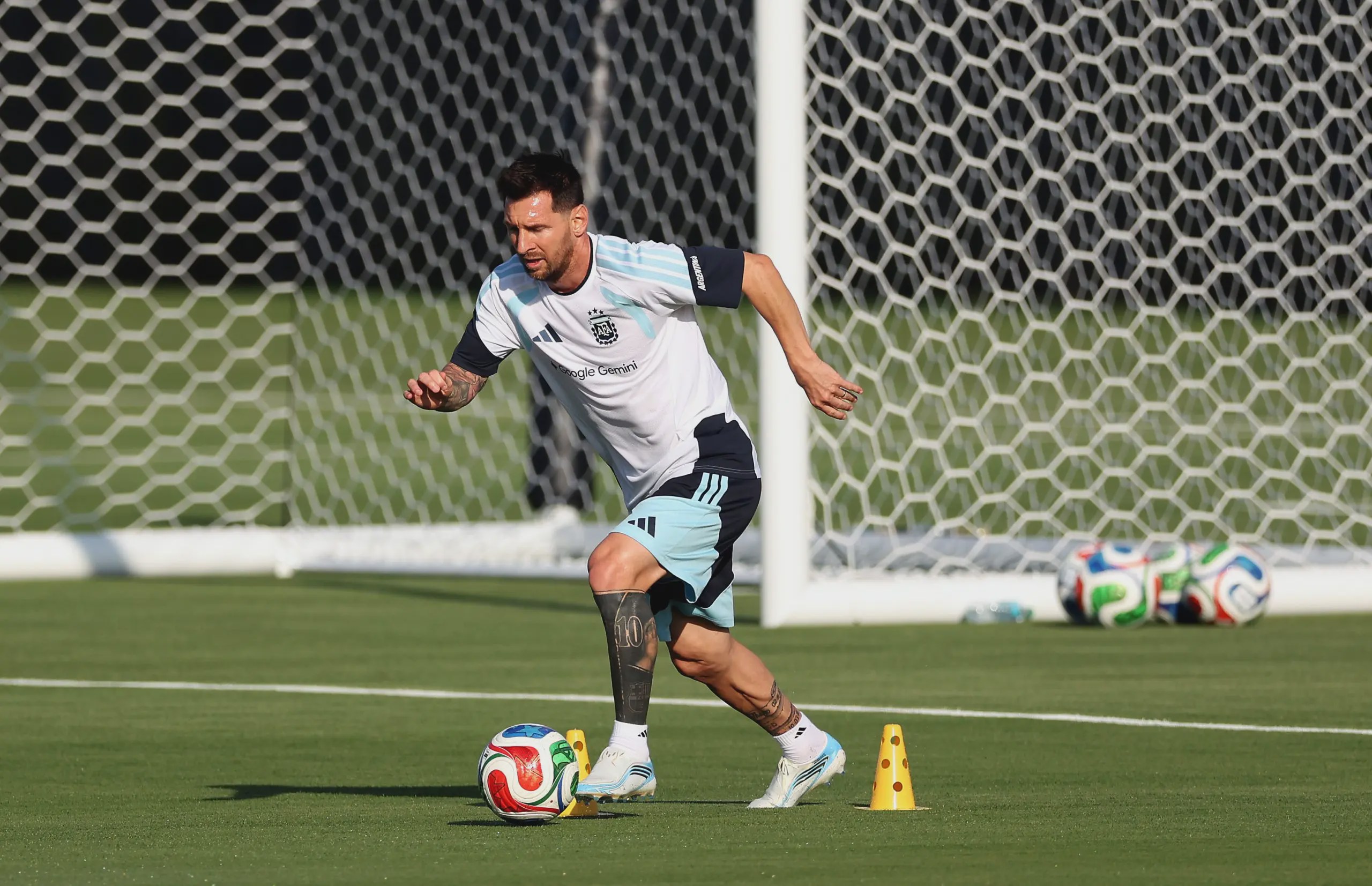 Lionel Messi Battles Injury as Argentina Face Defensive Crisis Before World Cup