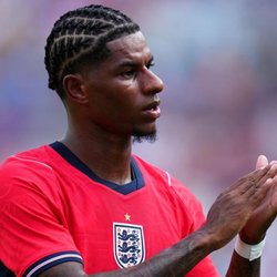 Walcott Backs 'Outstanding' Rashford to Lead England WC Charge