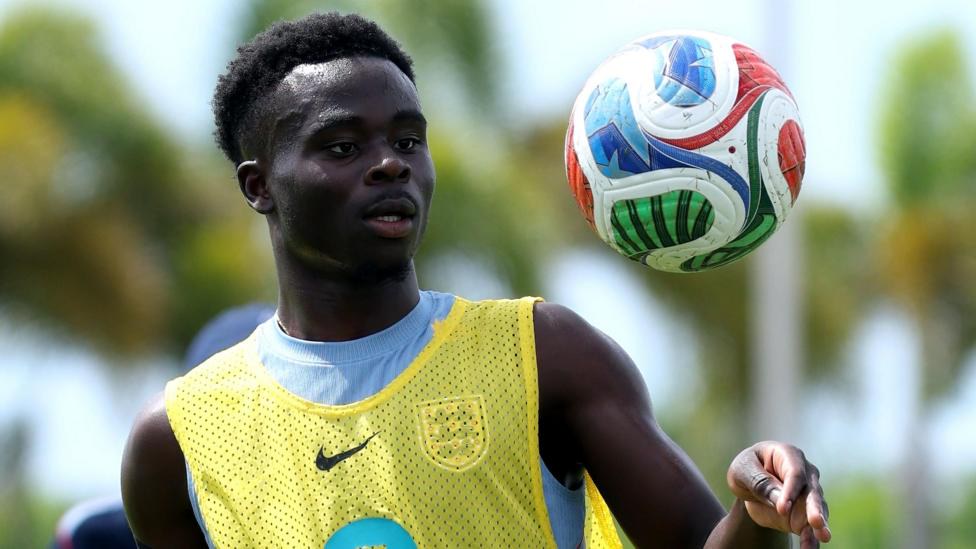 Thomas Tuchel Manages Bukayo Saka Load as England Aim for World Cup