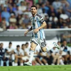 Messi Lights Up Auburn as Argentina Cruise Past Iceland on SEC Tour