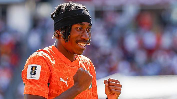 Ivory Coast Sensation Yan Diomande Favors PSG Over Liverpool