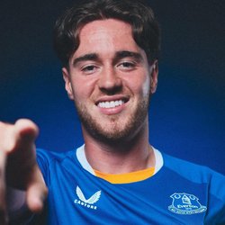 Moyes Secures Hackney in £16m Deal as Everton Raiding Middlesbrough