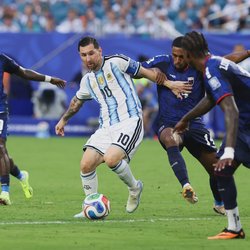 Inside the Booth: How Strong and Holden Called a World Cup Epic