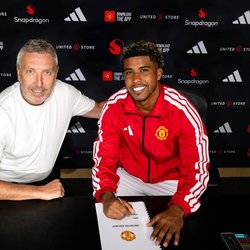 Midfield Revolution: Manchester United Sign £48m Andrey Santos