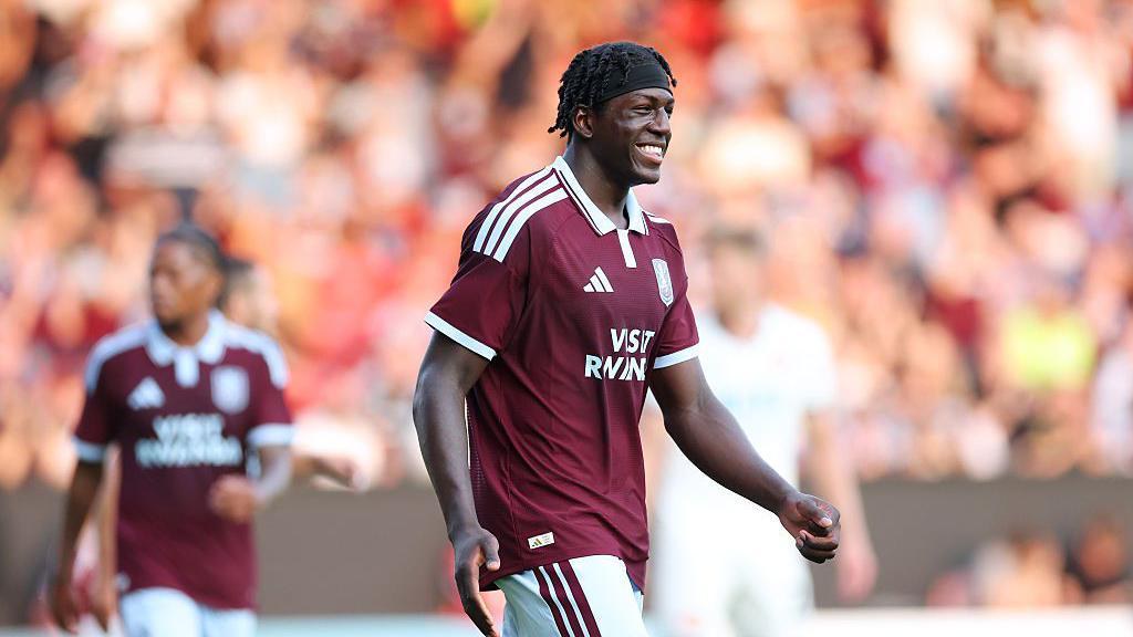 Unai Emery Demands Perfection as Brian Madjo Stars in Villa Loss