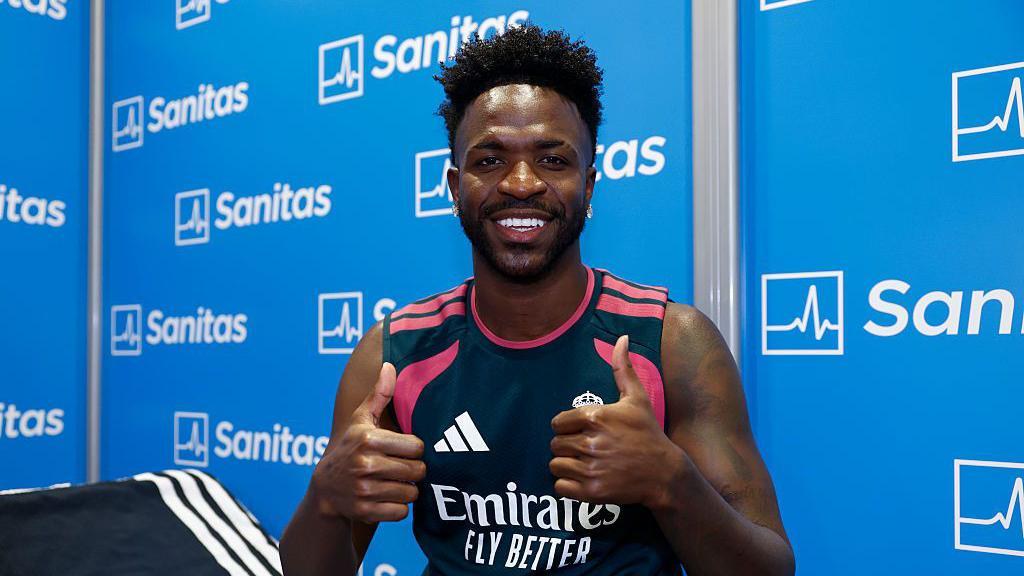 Vinicius Junior Contract Saga: Real Madrid Talk While Arsenal Circle