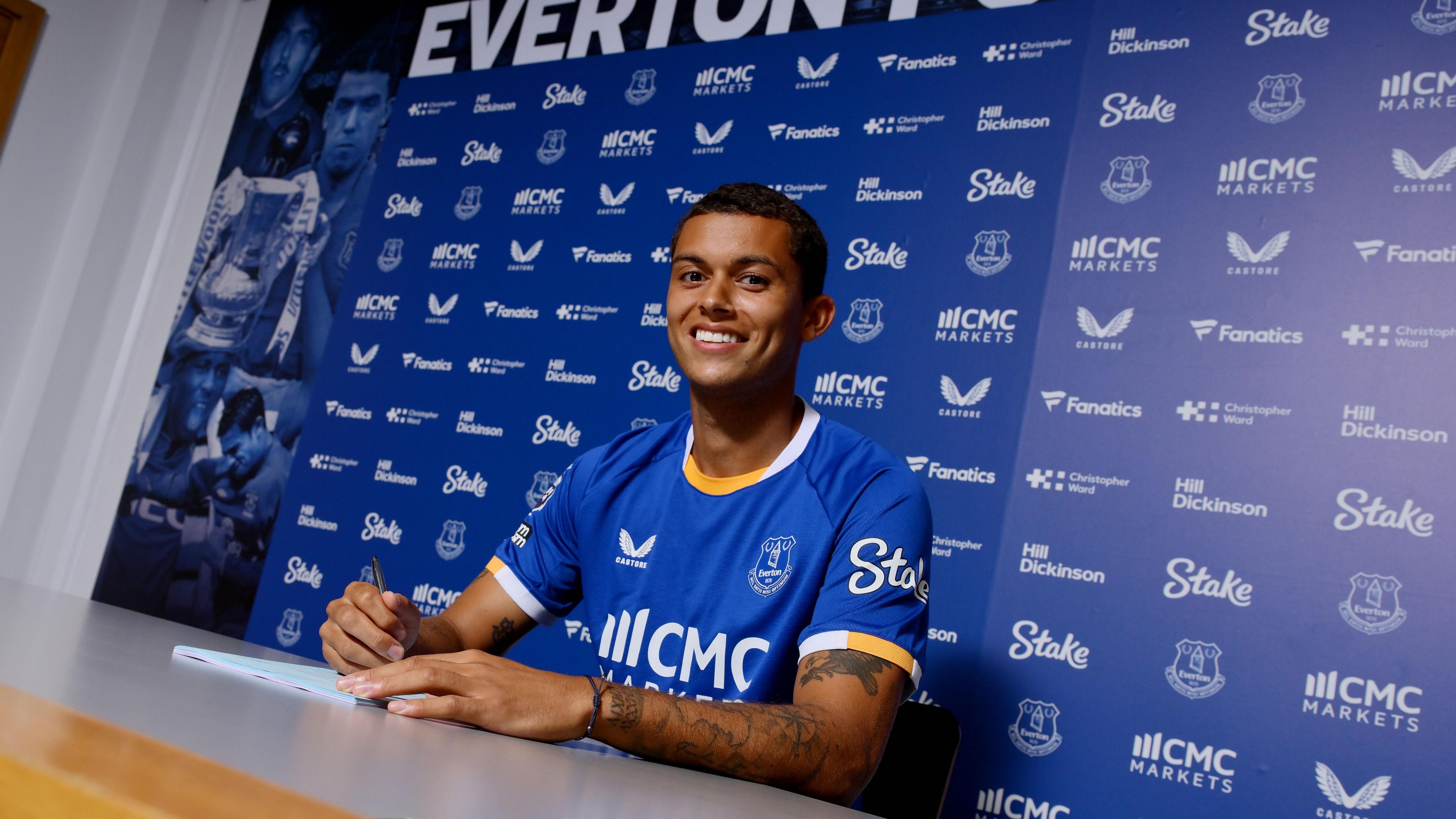 Everton and Palace Seal Bold Swap as Johnson and McNeil Trade Places
