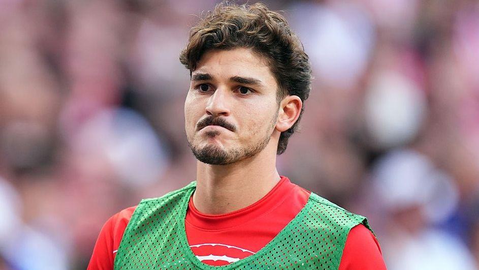 Transfer Deadline: Alvarez, Grealish and Zirkzee in Late-Window Chaos