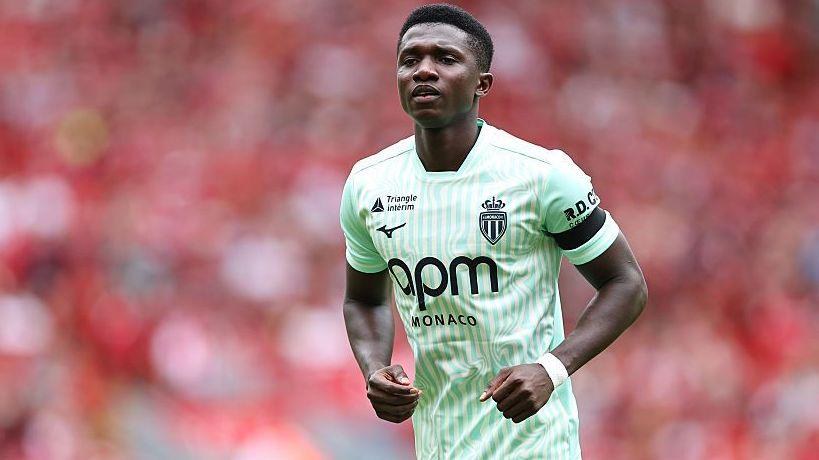 Transfer Deadline: Alvarez, Grealish and Zirkzee in Late-Window Chaos