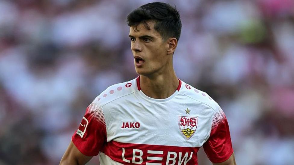 Brighton reject Liverpool bids for Minteh as Hurzeler eyes future