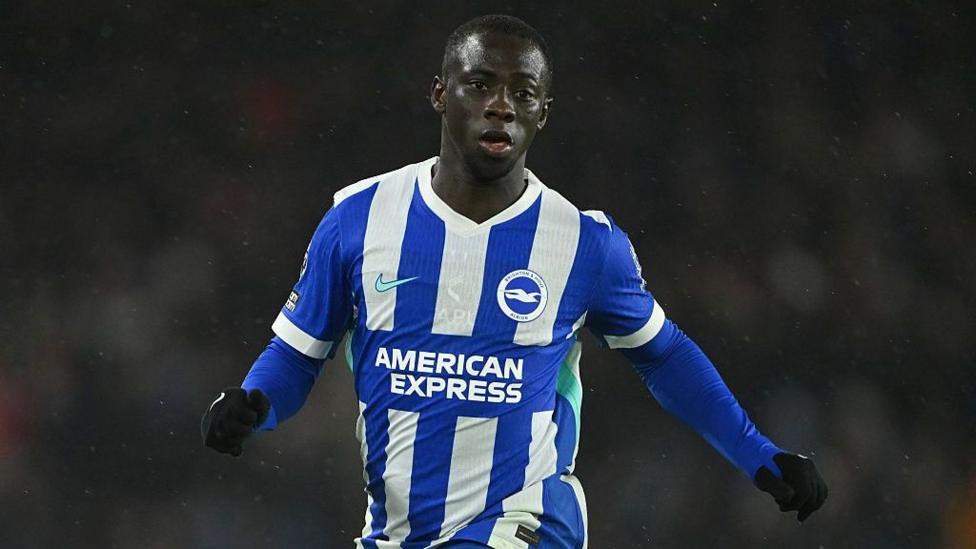 Brighton reject Liverpool bids for Minteh as Hurzeler eyes future