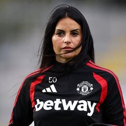 Eva Olid Defends Philosophy as Manchester United Face Arsenal Test