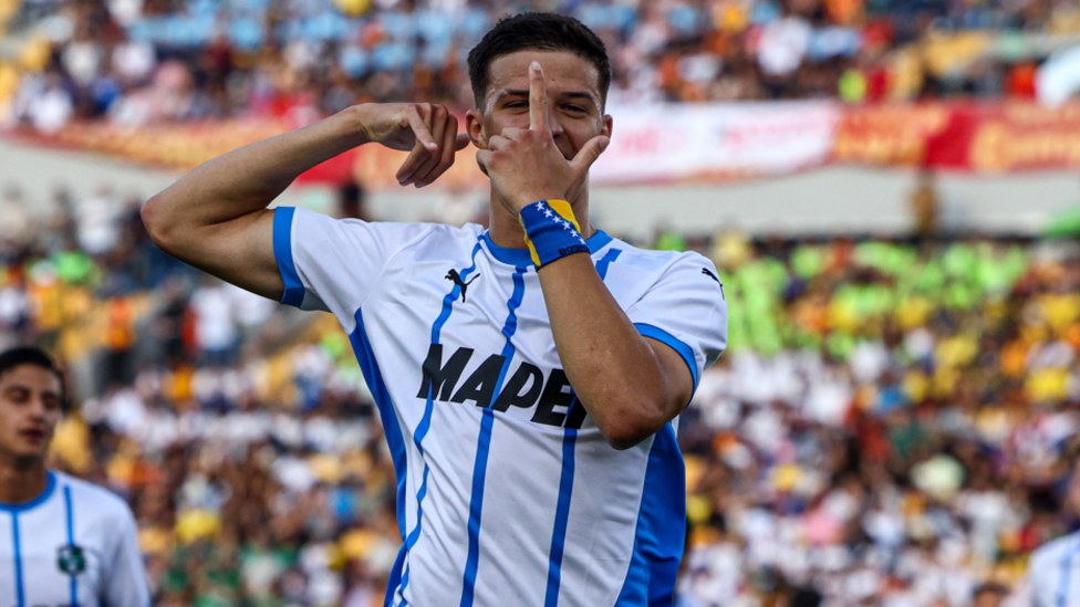 Leeds' Bosnian Brick Wall: Is Muharemovic the Signing of the Season?