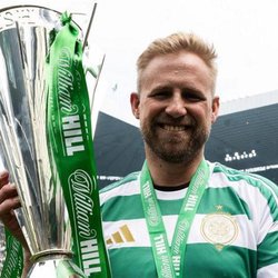Kasper Schmeichel Retires: Legendary Keeper Forced Out by Shoulder Injury