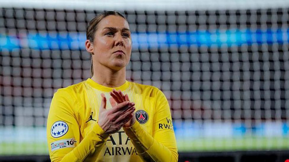 Mary Earps Set for WSL Return as Paris St-Germain Exit Beckons
