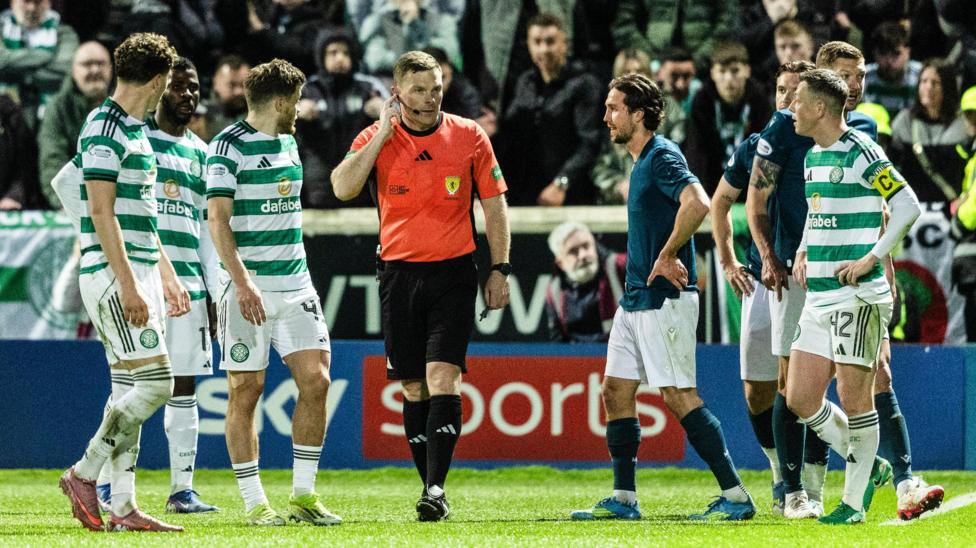 Derek McInnes Slams 'Disgusting' Celtic Penalty After VAR Drama