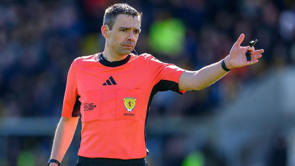 Scottish Title Decider: Referees Face The Impossible Job