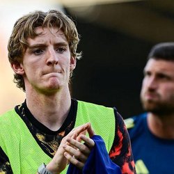 Barcelona Enter Race for Anthony Gordon as Newcastle Face Sales Pressure