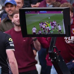 Webb Defends VAR Drama as Premier League Tackles Set-Piece Chaos